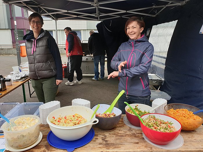 _bwbochum/medien/Schwimmen/Schwimmen_Fotos-2019/Bo_Cup_2019_Aussenverkauf_50.jpg